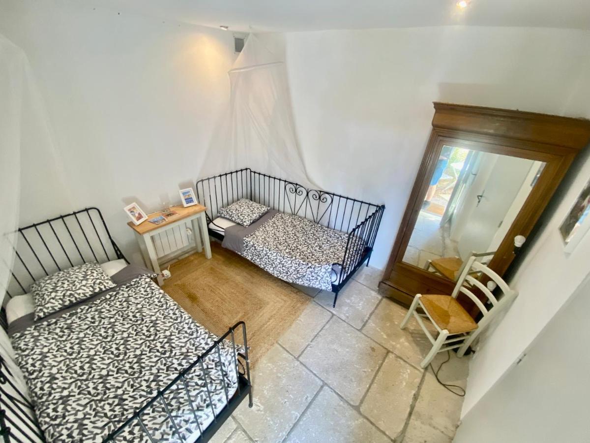 Auberge De La Croix Du Pape Èze Esterno foto