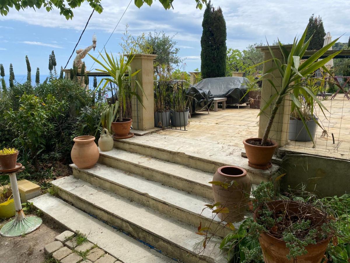 Auberge De La Croix Du Pape Èze Esterno foto