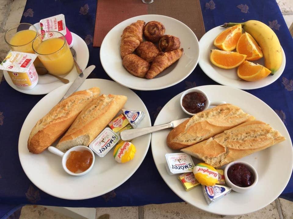 Auberge De La Croix Du Pape Èze Esterno foto